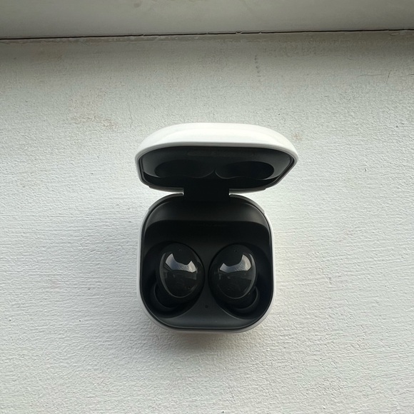 Samsung Galaxy Buds2 - Picture 3 of 4
